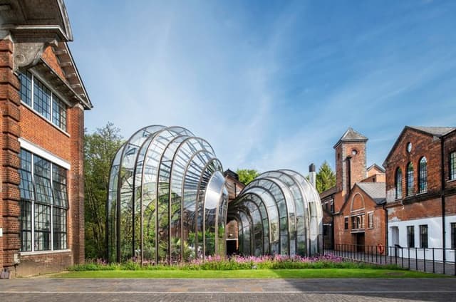 Bombay Sapphire Gin Distillery Tour and Cocktail
