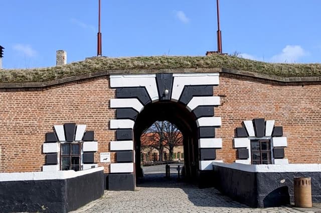 Private Terezín Ghetto Tour from Prague with Local Expert