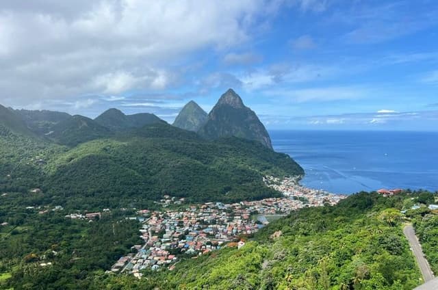 St Lucia Diamond Mineral and Mud Baths Plus Waterfall Adventure