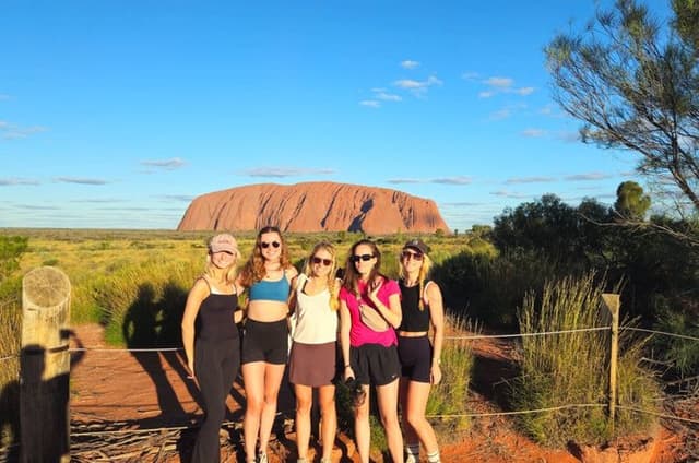 3 night Uluru, Kata Tjuta and Kings Canyon Camping Adventure