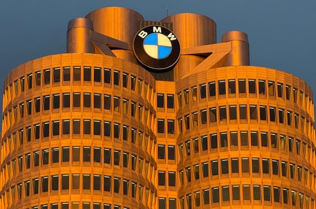 Private Olympiapark and BMW Museum Experience in Munich