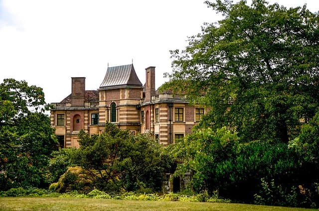 Eltham Palace and Gardens Admission Ticket