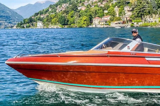 Exclusive Private Guided Boat Tour on Lake Como 1H - 4H