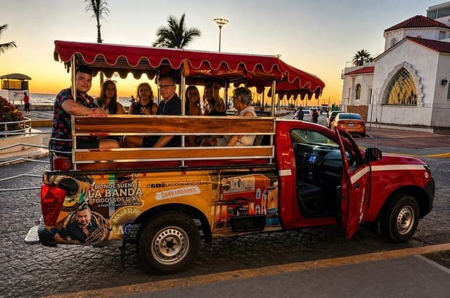 Private Panoramic Tour in Traditional Red Trucks