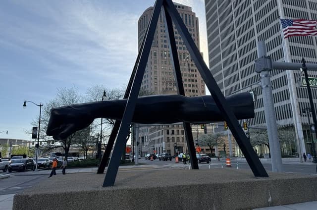 Downtown Detroit Walking Tour, Art Deco, and Historic Landmarks