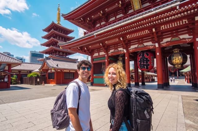 Tokyo: Asakusa, Senso-ji temple & Shrine Walking Tour