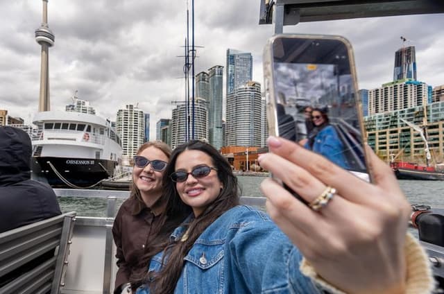 Toronto Premium Night Driving Tour with Harbour Boat Cruise