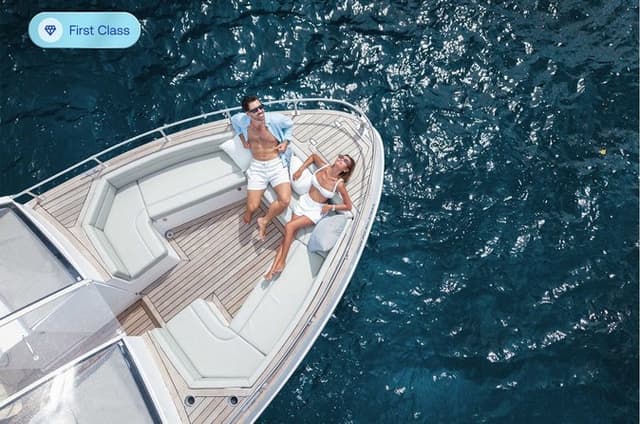 Nusa Penida Premium Day from Bali: Manta Rays, Yacht & Land Tour