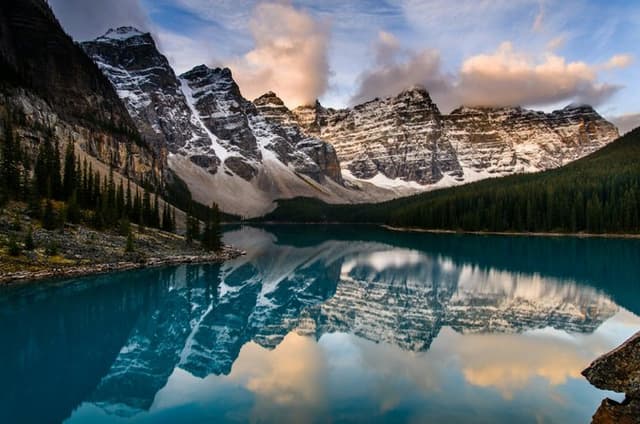 Private Premium Custom Banff Tour Moraine Lake Louise – 10+ Spots