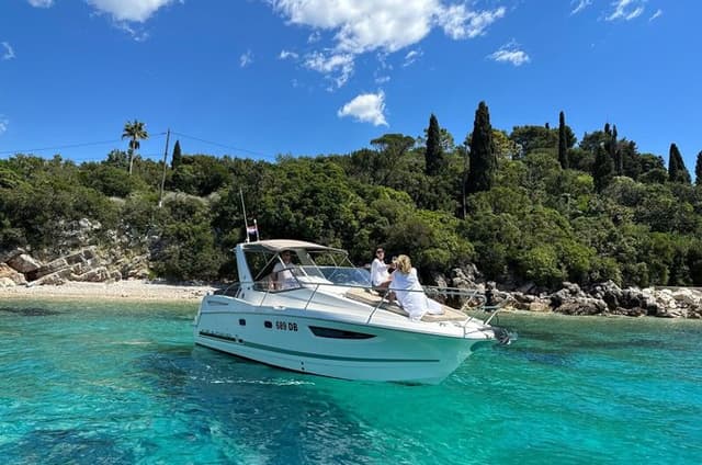 Elaphiti Islands by Private Luxury Mini Yacht: A VIP Experience