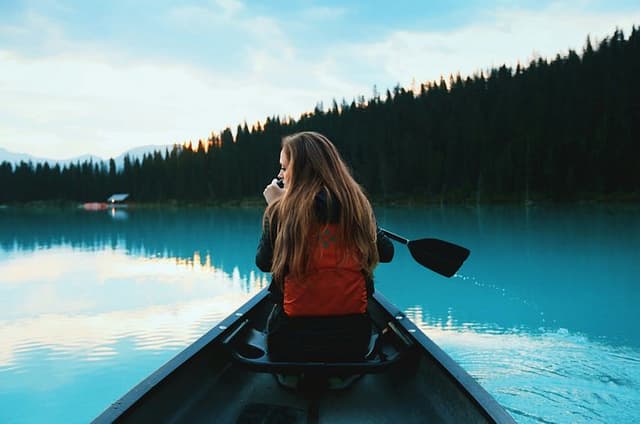 Banff: Private Premium Tailored 3 Parks Tour–Moraine, Lake Louise
