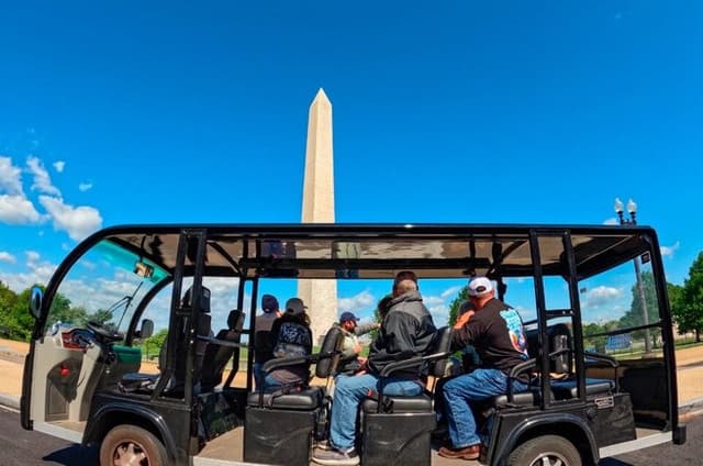 Washington DC Monuments & Landmark Guided Electric Trolley Tour