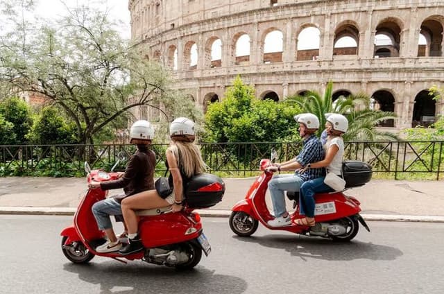 Self-Drive Vespa Tour in Rome - Small Group with Francesco