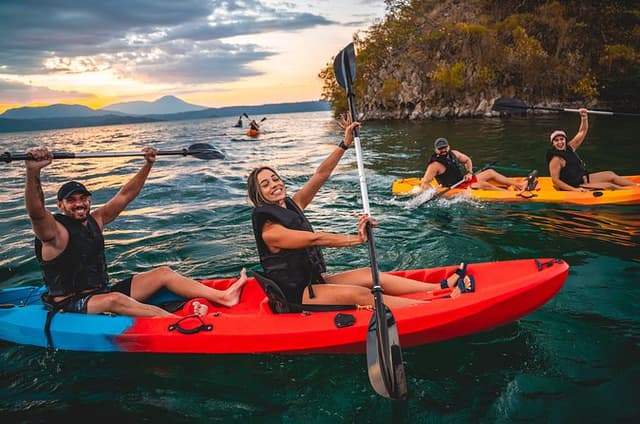 Suchitoto Town and Sunset Kayak at Lake Ilopango