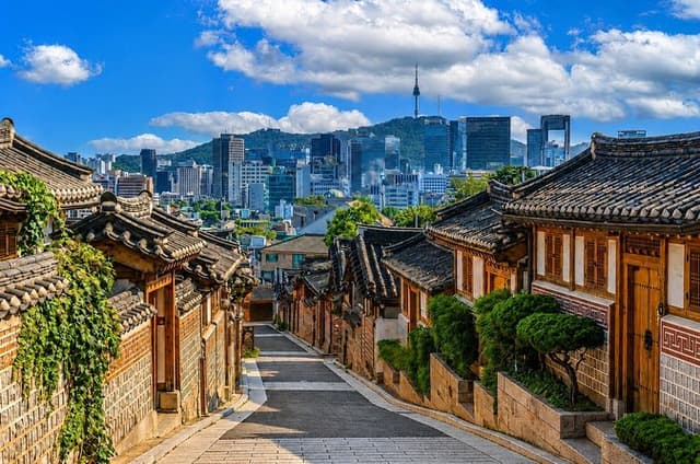 Customizable Private Guided Seoul Tour (Optional Incheon Layover)