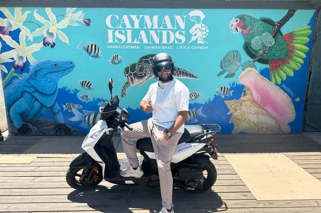 Cruise Port 125cc Scooter Rental in Grand Cayman ( 1 for 2 )