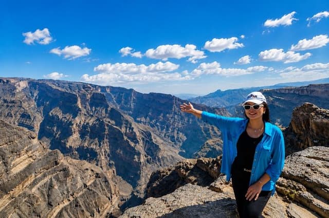 Private Grand Canyon Summit Hike Adventure Tour in Oman