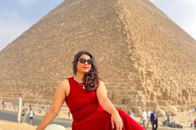 Private Giza Pyramids, Sphinx and Camel Ride Half Day Tour