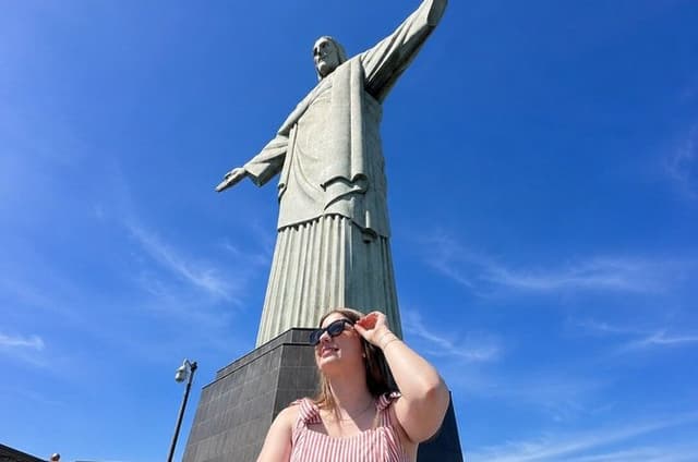 Best of Rio in One Day: Christ Redeemer, Sugarloaf & Local Lunch