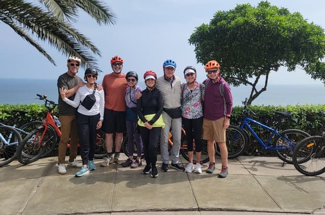 Lima Bike Tour Miraflores Pyramid & Bohemian Barranco