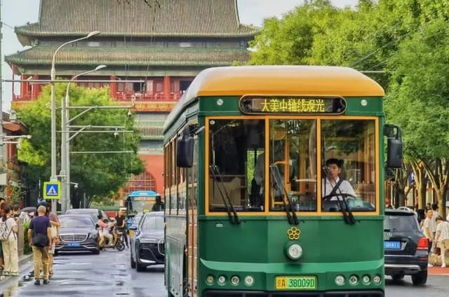 Ride and Craft Old Beijing Adventure