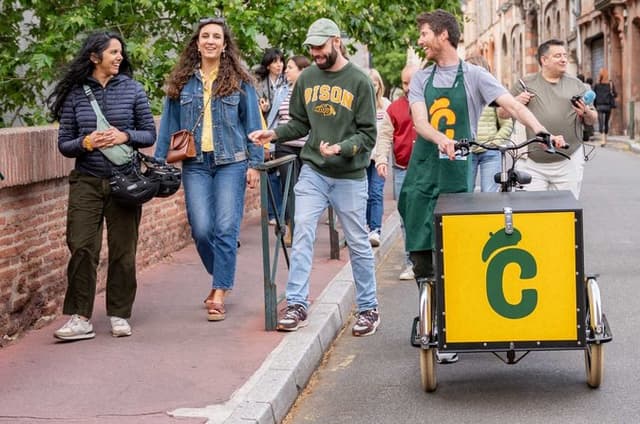 Tasting of local wines and cheeses in Toulouse 100% outdoors