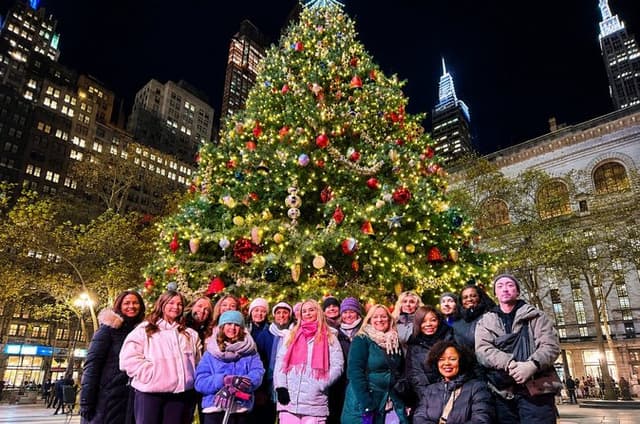 New York Christmas Holiday Lights Walking Tour