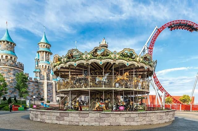 Istanbul: Vialand Theme Park Tickets with Shuttle Transfer