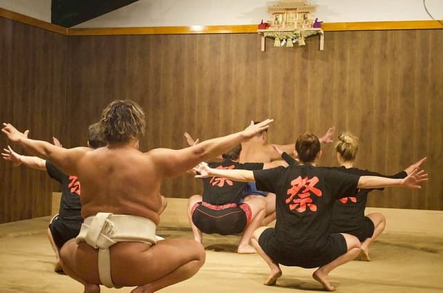 Tokyo Authentic Sumo Experience – Master the Art of Sumo