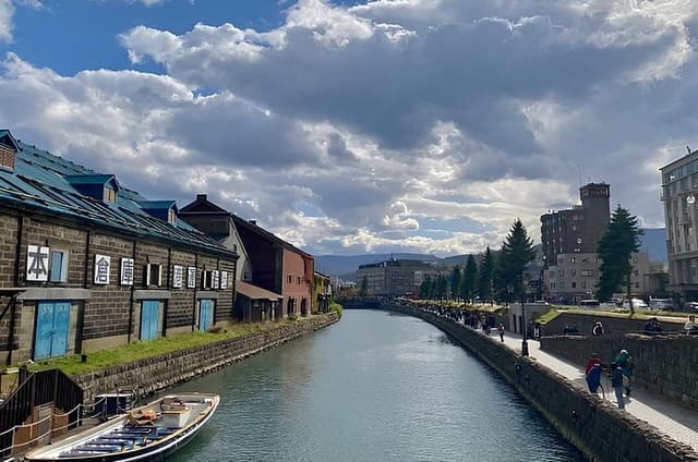 Otaru Cruise Highlights Tour 6h Canal Seafood and Mountain Views
