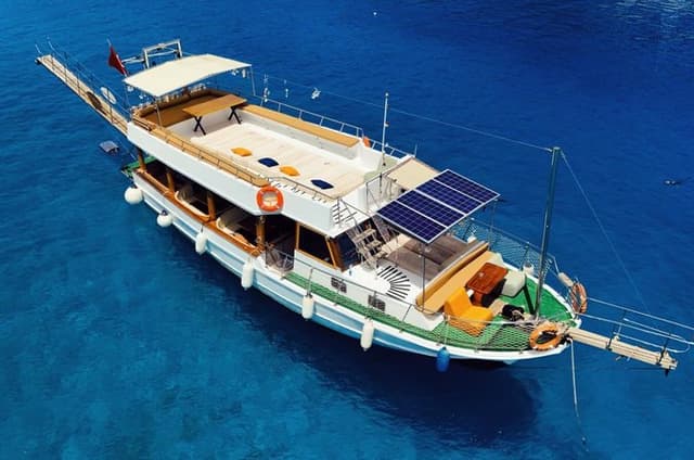 Ölüdeniz Boat Shared Tour max 30 people no loud music