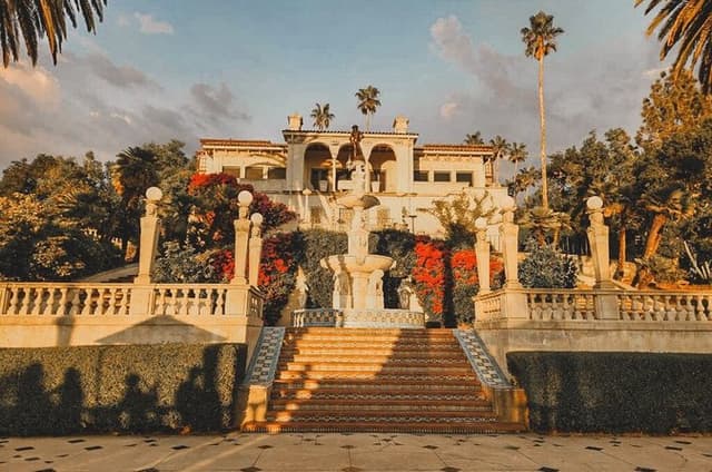 Private Hearst Castle and Paso Robles Wine Tasting Tour