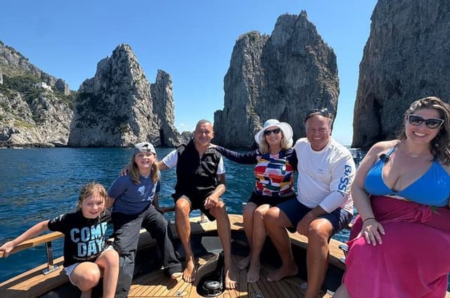 Capri Boat Tour from Naples – Small Group, Swim & Relax