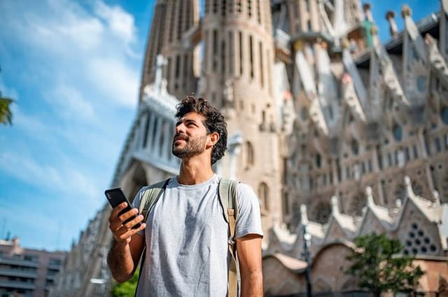 Gaudí Pass: Entry to Barcelona's Architectural Wonders