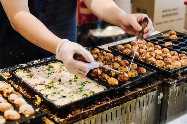 Taste of Sydney Fish Market Food Tour