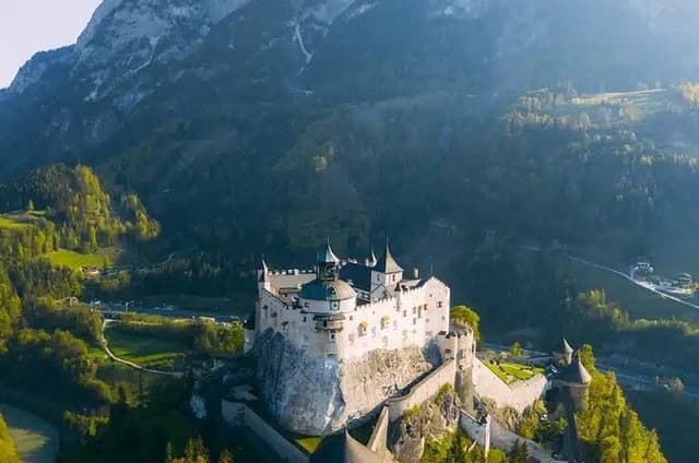 Private Day Tour Werfen Castle and Ice Caves from Salzburg
