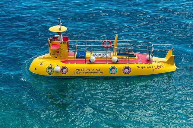 Semi Submarine Tour of Makarska Underwater World