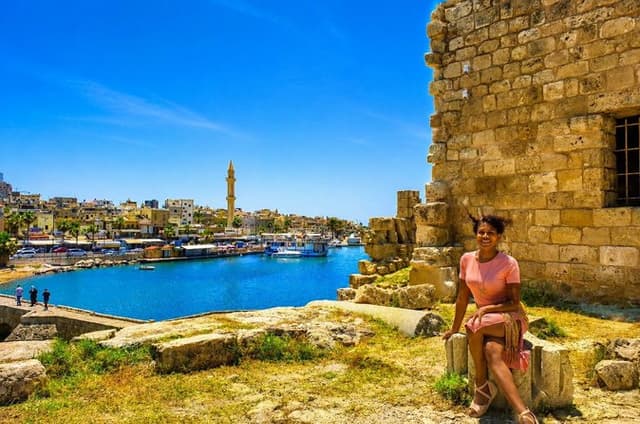 Private Sidon, Tyre & Maghdouche Tour | Local Tyre Guide Included