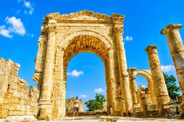 Sidon, Tyre & Maghdouche | Budget Small-Group Tour From Beirut