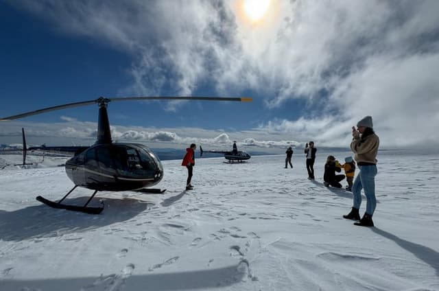 Private Helicopter Tour - Volcanoes and Glaciers in Iceland