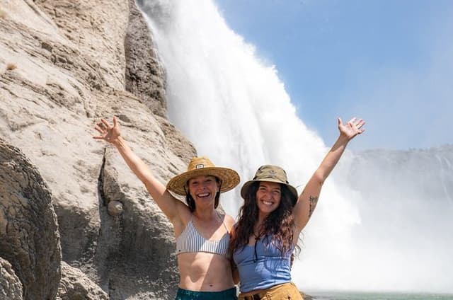 Guided Kayak Tour to Shoshone Falls