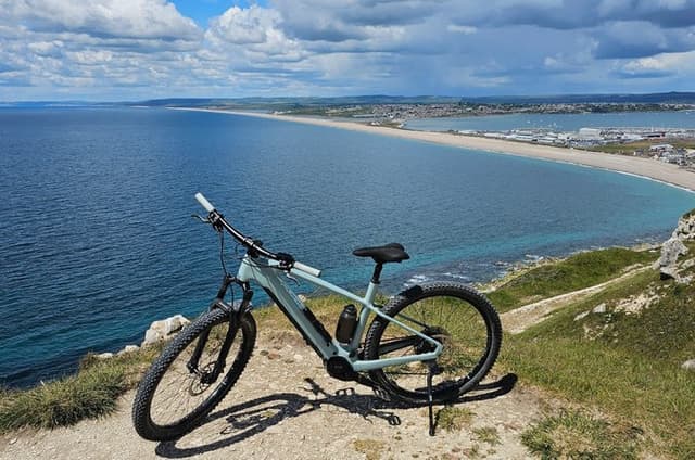 Half-Day Guided E-Bike Tour Portland with Brunch