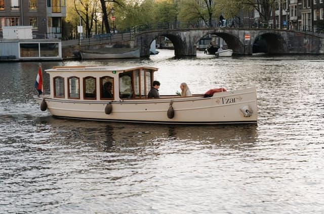 Bespoke Amsterdam Private Open Boat Cruise