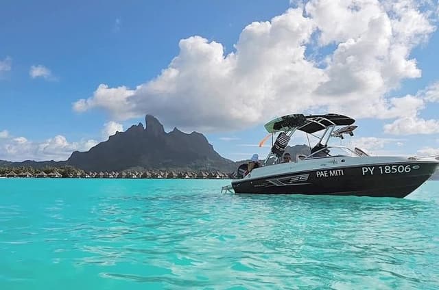 Bora Bora Watersports Center : Wakeboard-Ski-Tube-Foil
