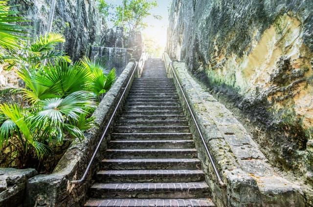 Nassau Junkanoo Rum & Ramparts Self-Guided Audio GPS Walking Tour