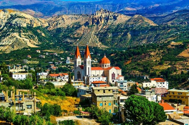 Full-Day Guided Tour of Northern Lebanon with Hotel Pickup