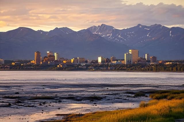 Anchorage Self-Guided Tour: Discover Glaciers & Alaska's Frontier