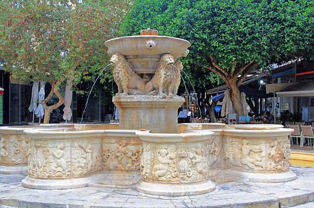 Heraklion Through the Ages