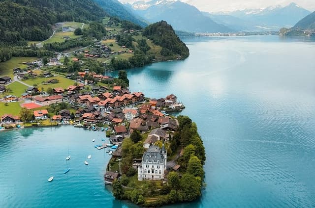 Jungfrau Region Highlights – Day Tour from Zurich/Lucerne