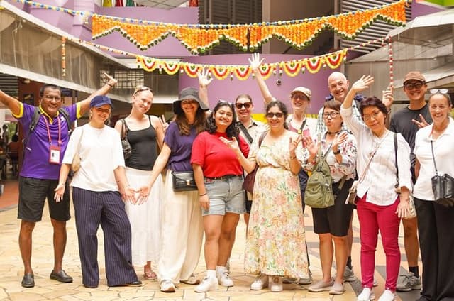Private Customized Singapore Car Tour (Half Day or Full Day)